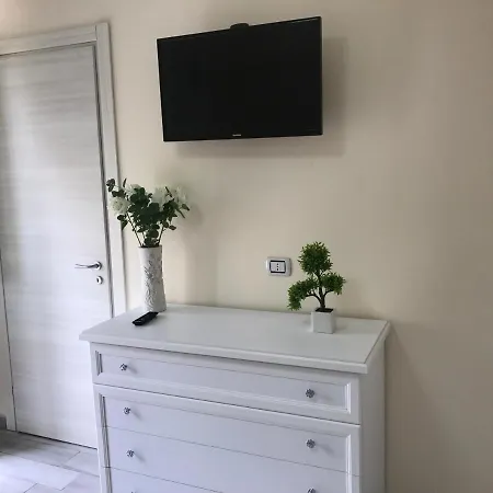 فندق مبيت وإفطار Vico Roma بيتسو